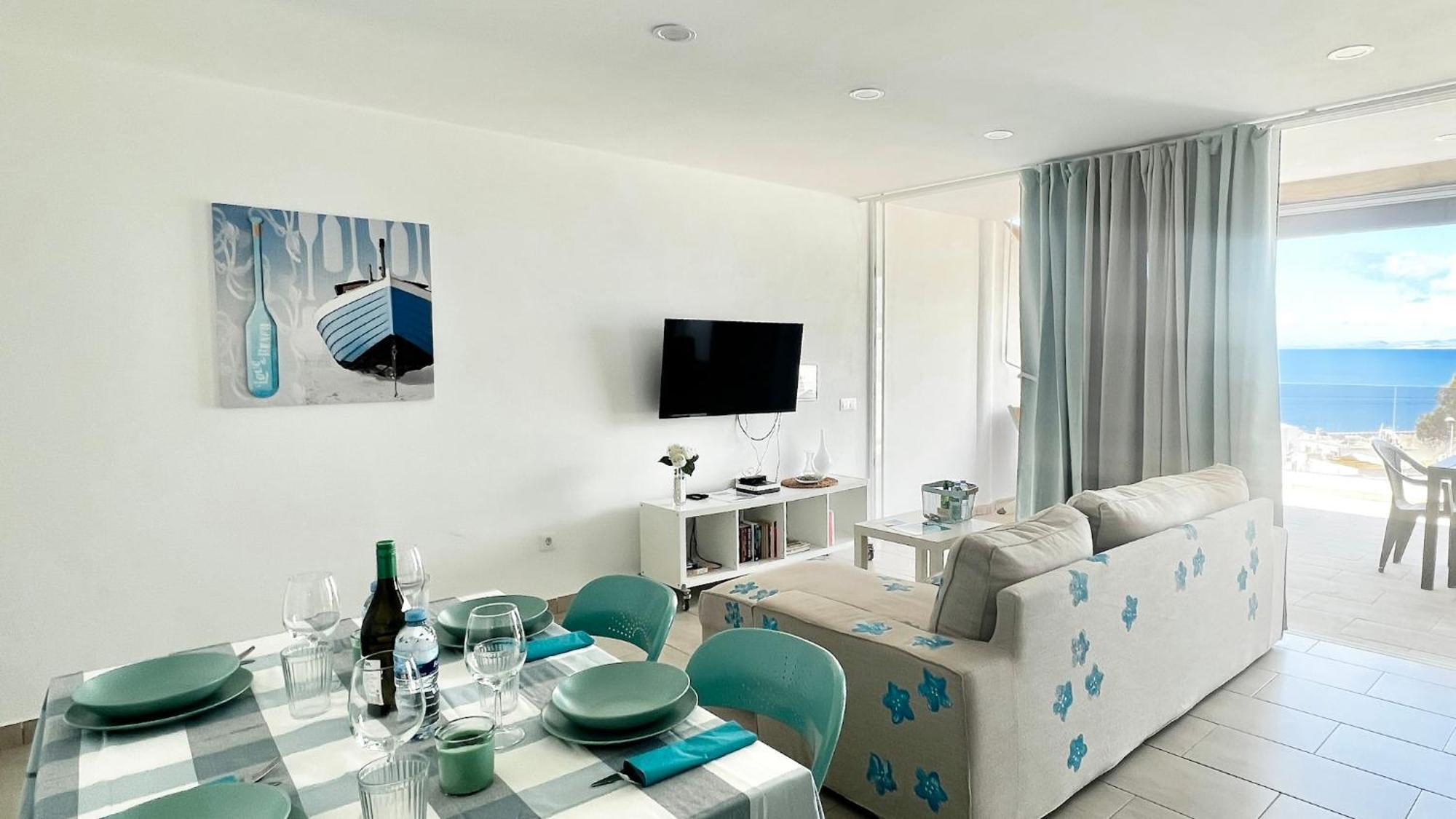 Arthouse Sea View - Acquamarina E Zaffiro Villa Puerto del Carmen  Bagian luar foto