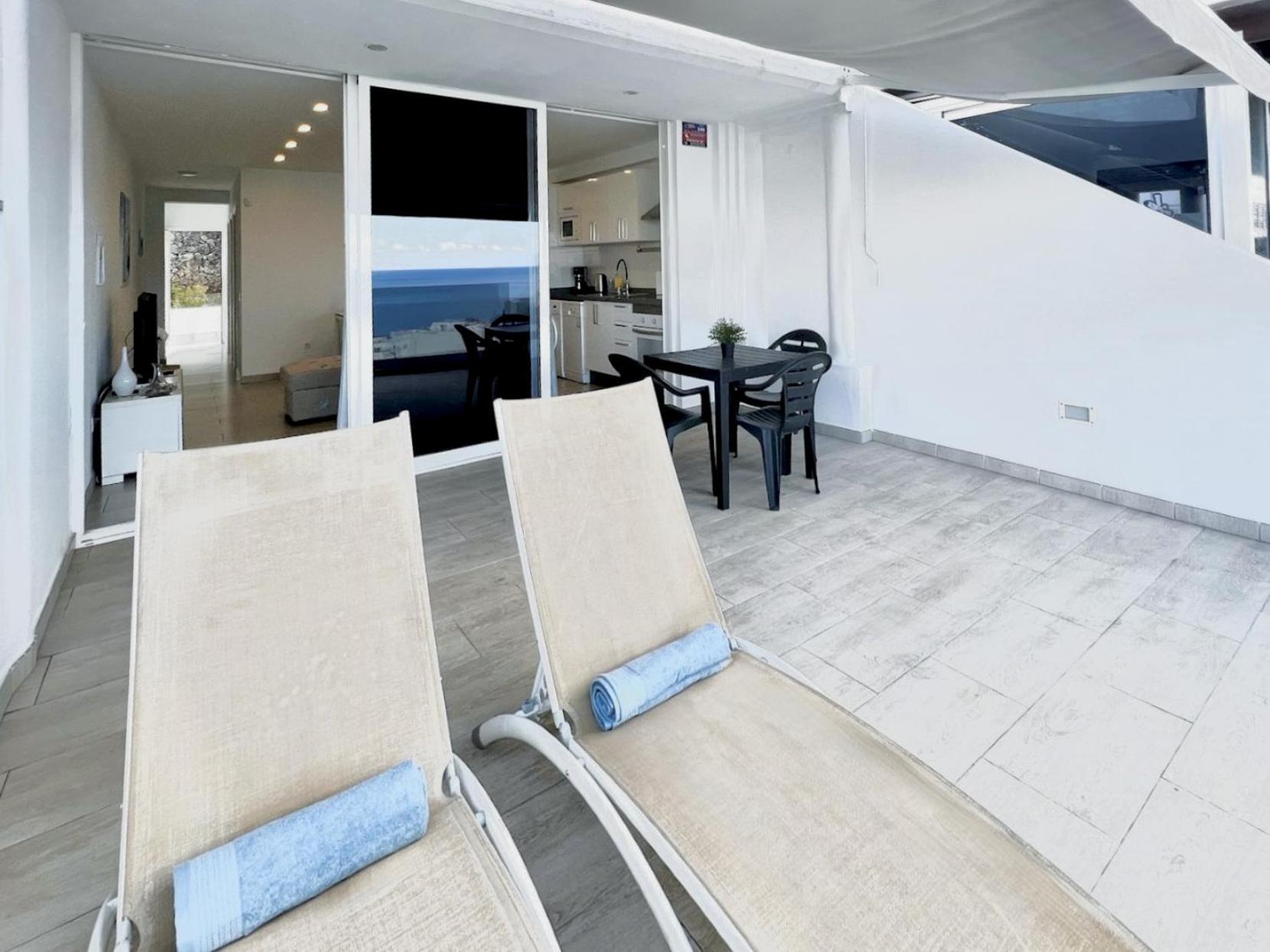 Arthouse Sea View - Acquamarina E Zaffiro Villa Puerto del Carmen  Bagian luar foto