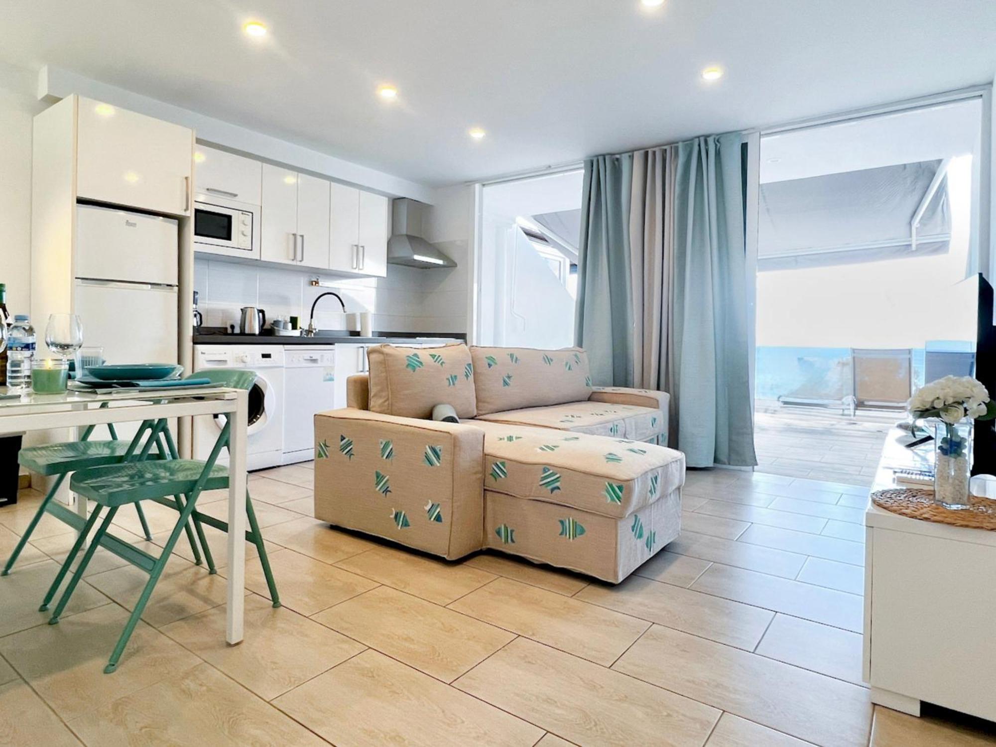 Arthouse Sea View - Acquamarina E Zaffiro Villa Puerto del Carmen  Bagian luar foto